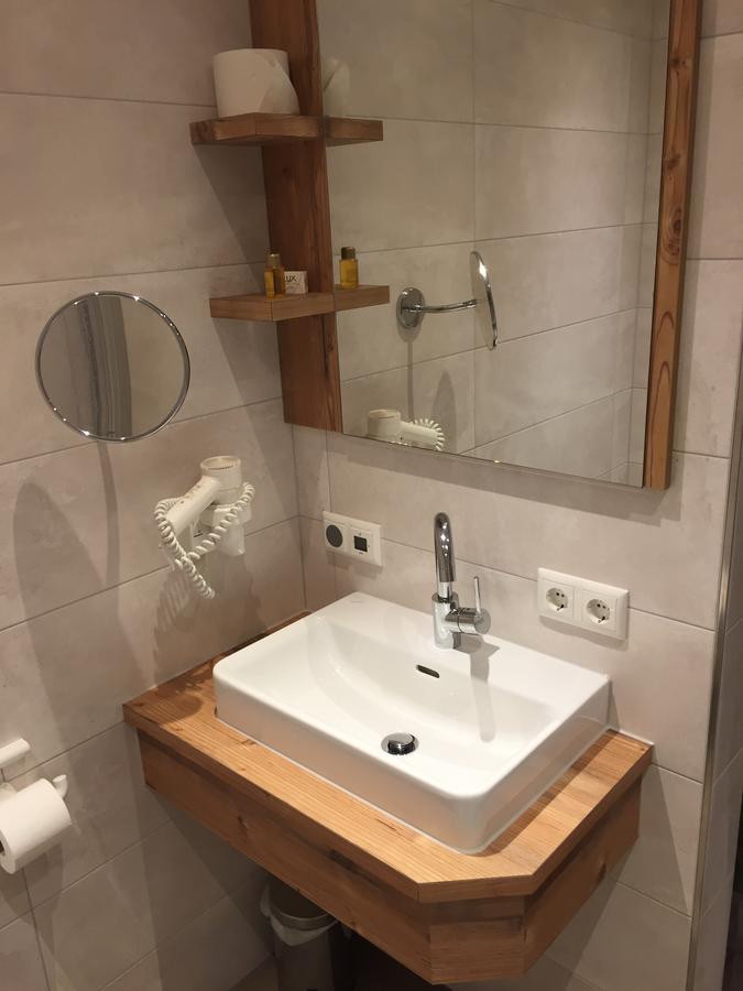 Hotel Garni Gruenmoos Sankt Jakob in Defereggen Exteriör bild
